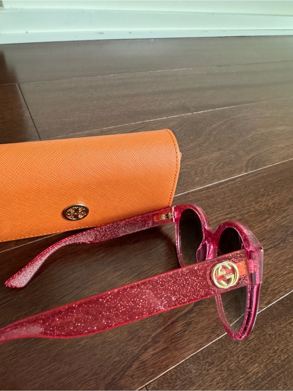 Vintage Gucci Pink Sunglasses With Tory Burch Replacement Case - Picture 4 of 6